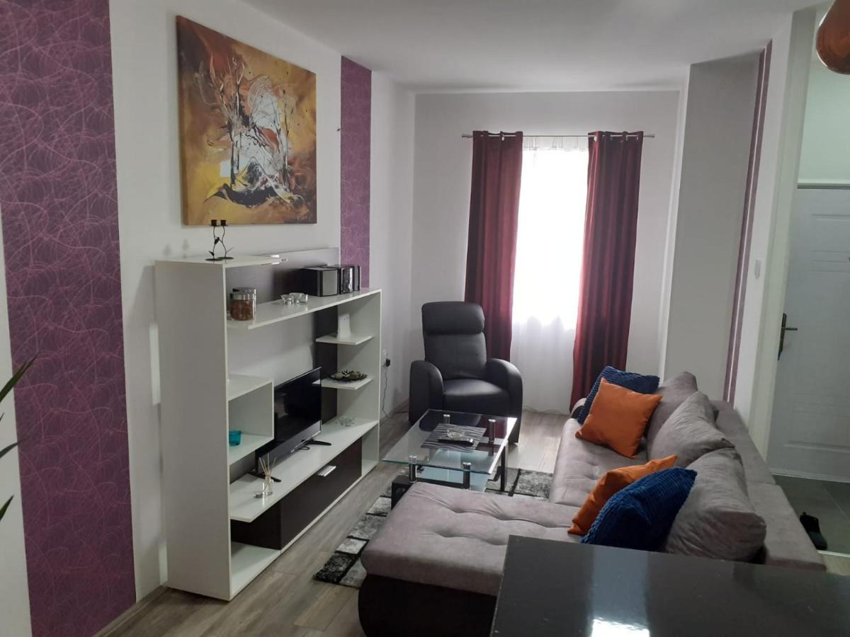 Infinity Spa Ζρένιανιν Εξωτερικό φωτογραφία